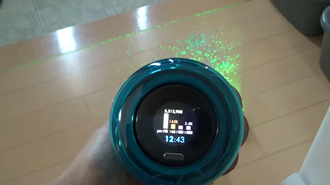 V12のディスプレイの画像